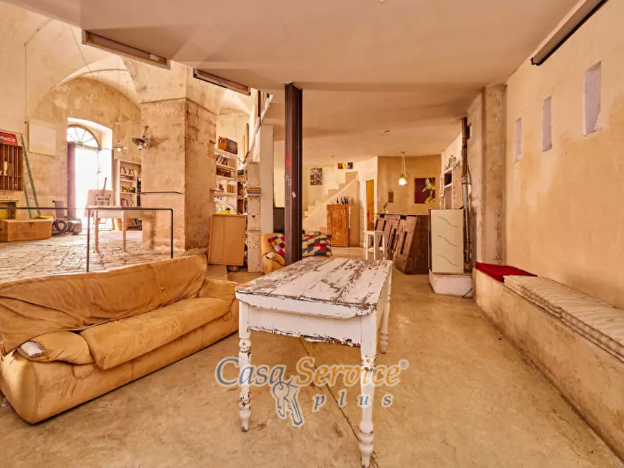 Immagine 81 di Palazzo in vendita  in Via Venezia a Gallipoli