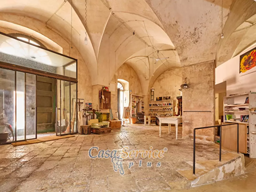 Immagine 85 di Palazzo in vendita  in Via Venezia a Gallipoli