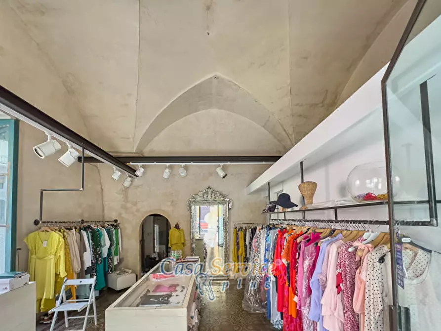 Immagine 86 di Palazzo in vendita  in Via Venezia a Gallipoli