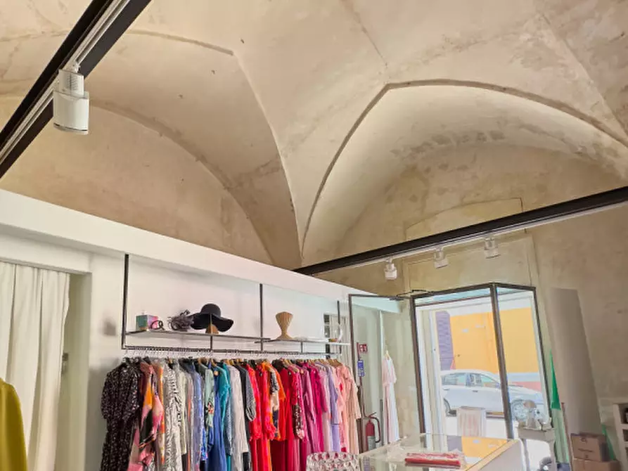 Immagine 88 di Palazzo in vendita  in Via Venezia a Gallipoli