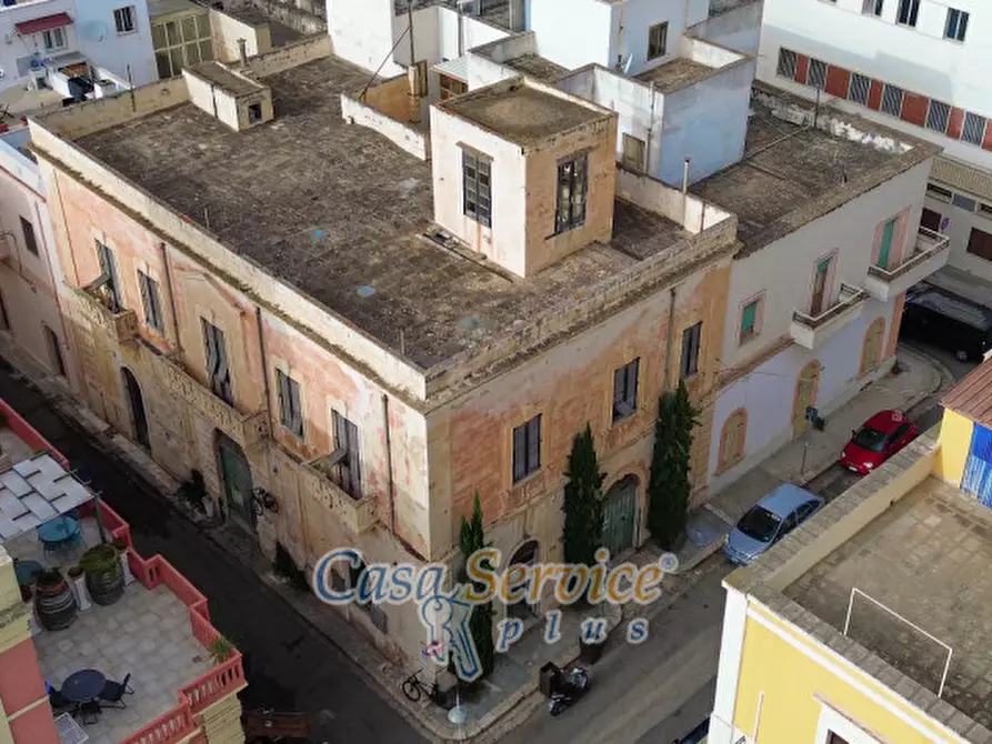 Immagine 93 di Palazzo in vendita  in Via Venezia a Gallipoli