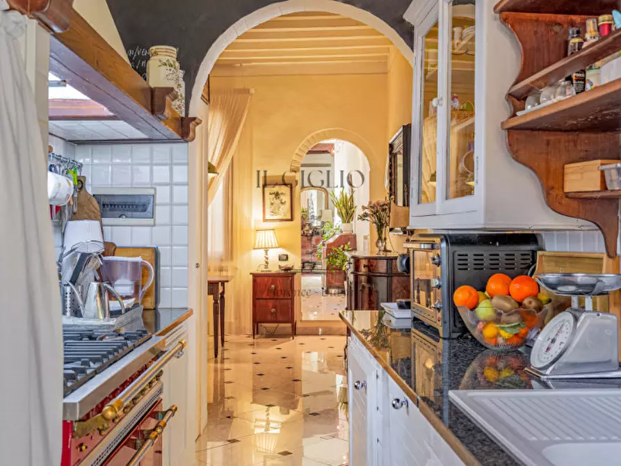 Immagine 5 di Appartamento in vendita  in Borgo San Frediano a Firenze