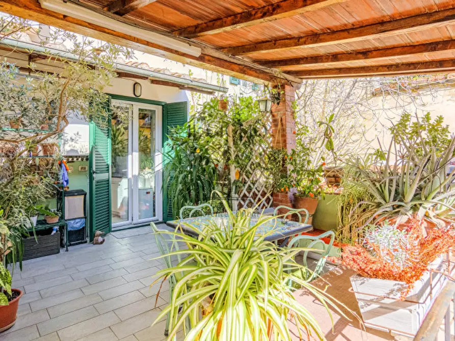 Immagine 14 di Appartamento in vendita  in Borgo San Frediano a Firenze