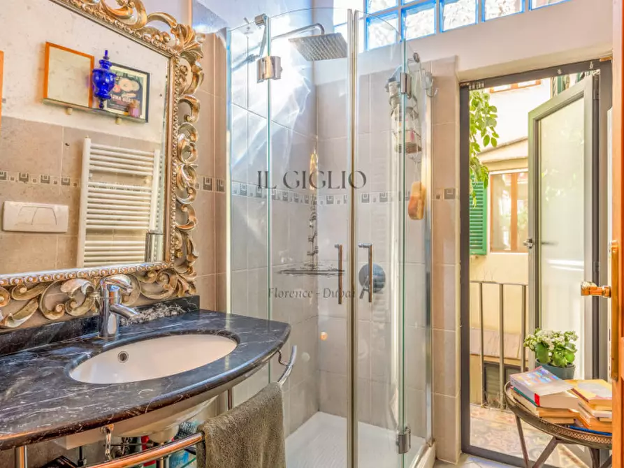 Immagine 20 di Appartamento in vendita  in Borgo San Frediano a Firenze