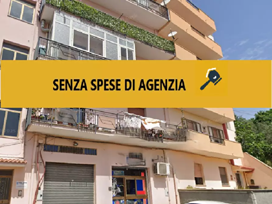 Immagine 2 di Appartamento in vendita  in Via Tre Fontane, 11 a Catanzaro