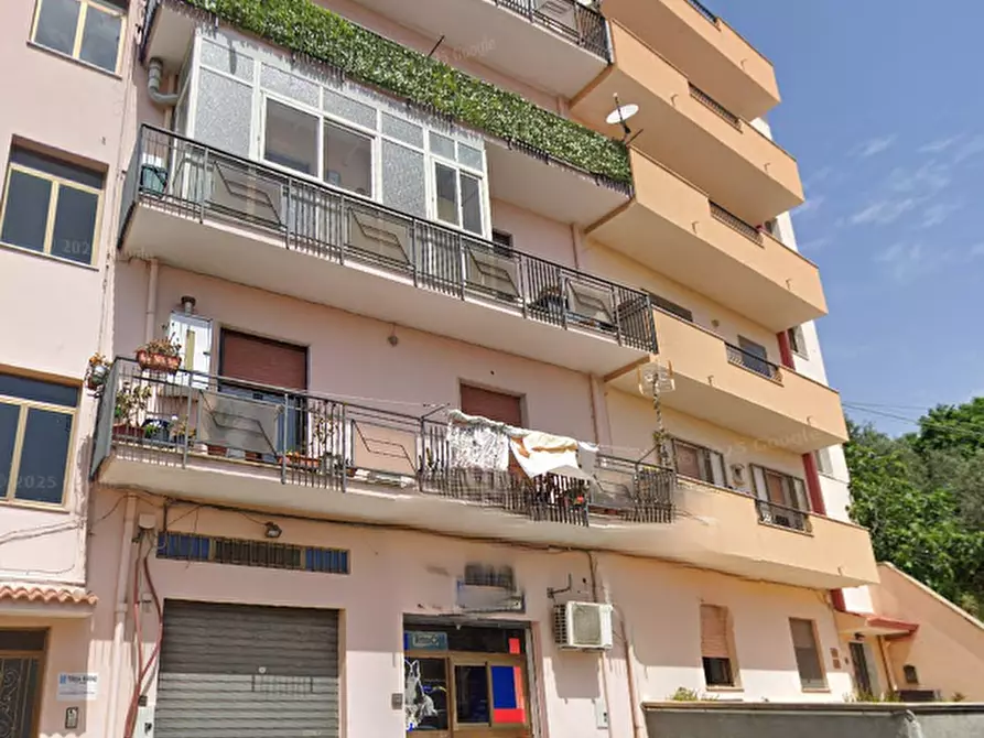 Immagine 3 di Appartamento in vendita  in Via Tre Fontane, 11 a Catanzaro