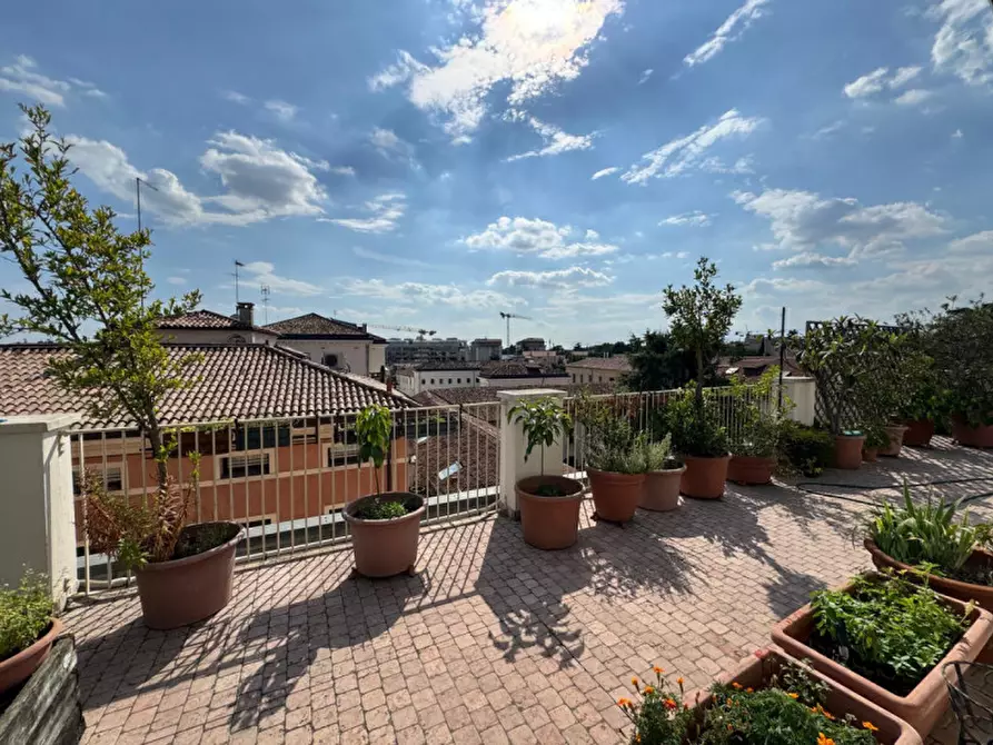 Immagine 12 di Attico in vendita  in Piazza del Duomo a Treviso