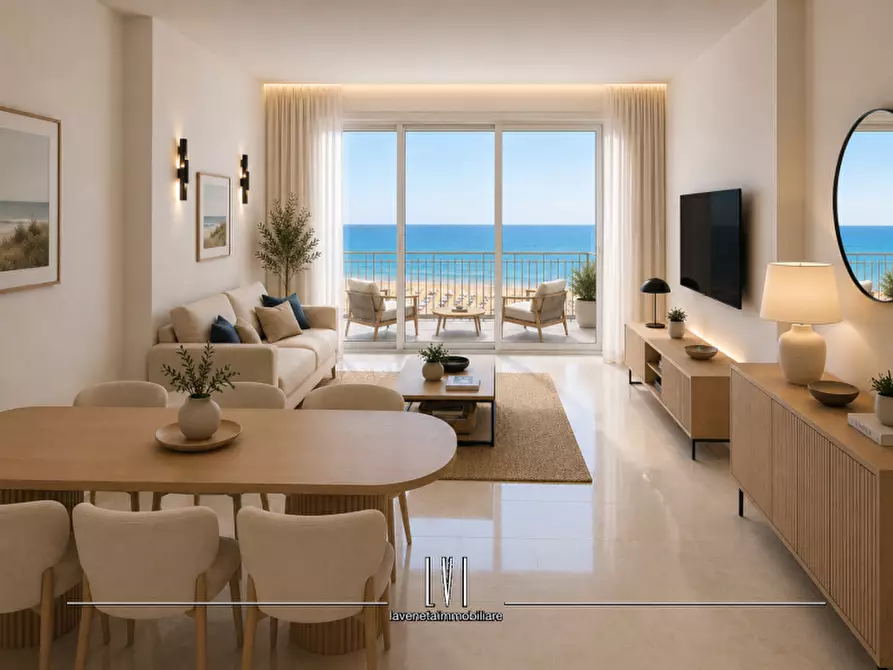 Immagine 1 di Appartamento in vendita  in via Andrea Bafile 9° accesso al mare n.14 a Jesolo