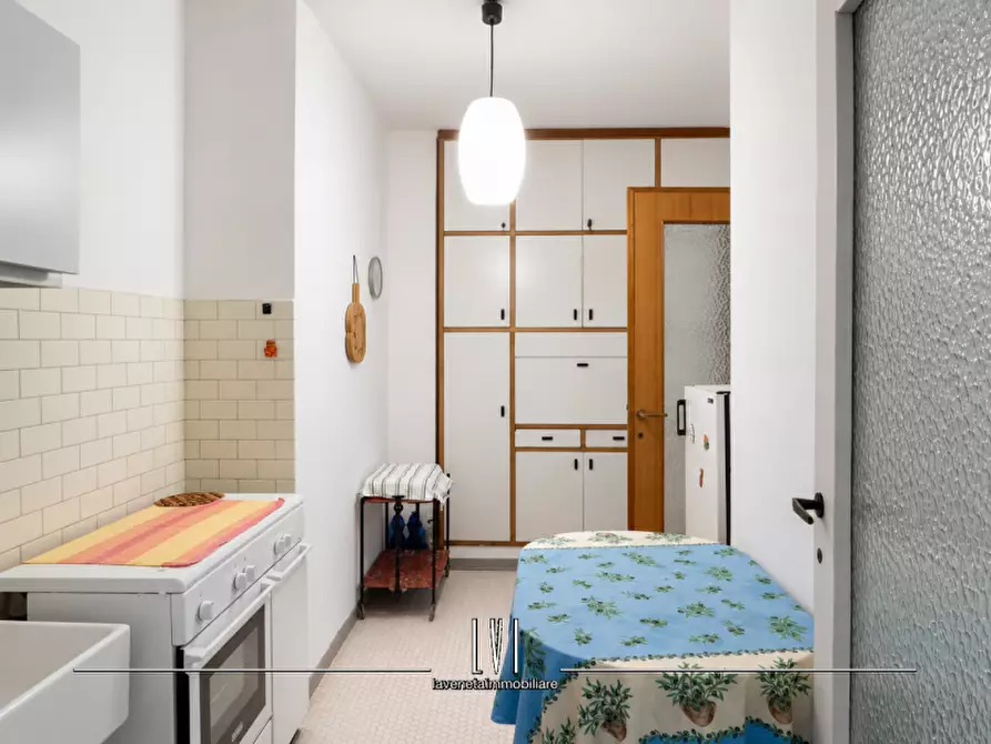 Immagine 11 di Appartamento in vendita  in via Andrea Bafile 9° accesso al mare n.14 a Jesolo