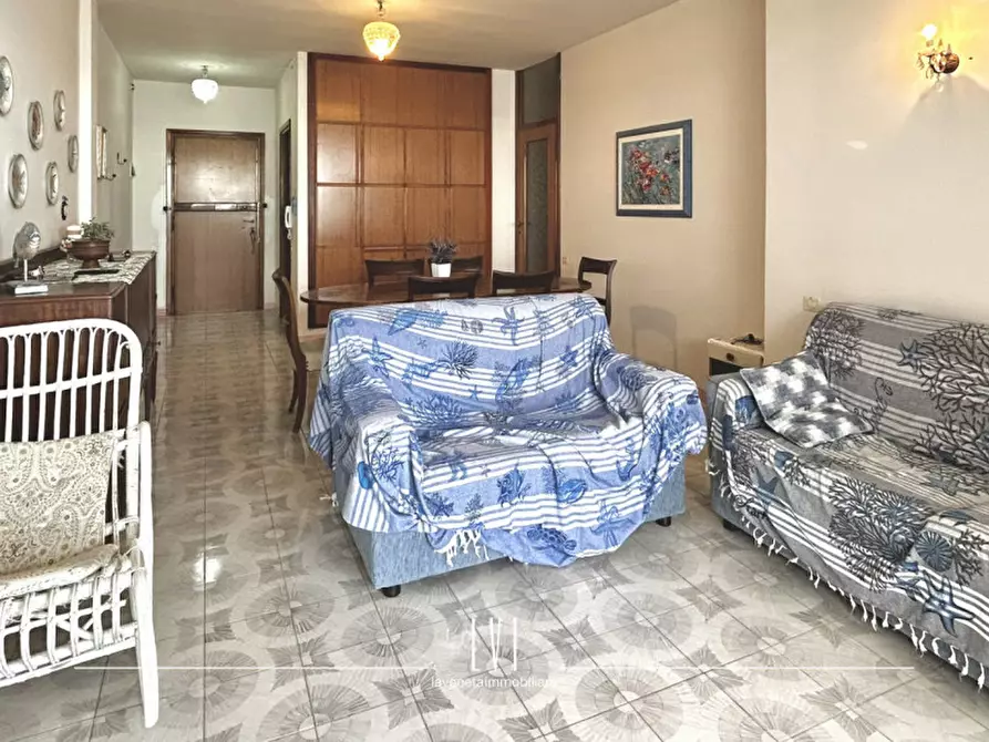 Immagine 11 di Appartamento in vendita  in via Andrea Bafile 9° accesso al mare n.14 a Jesolo