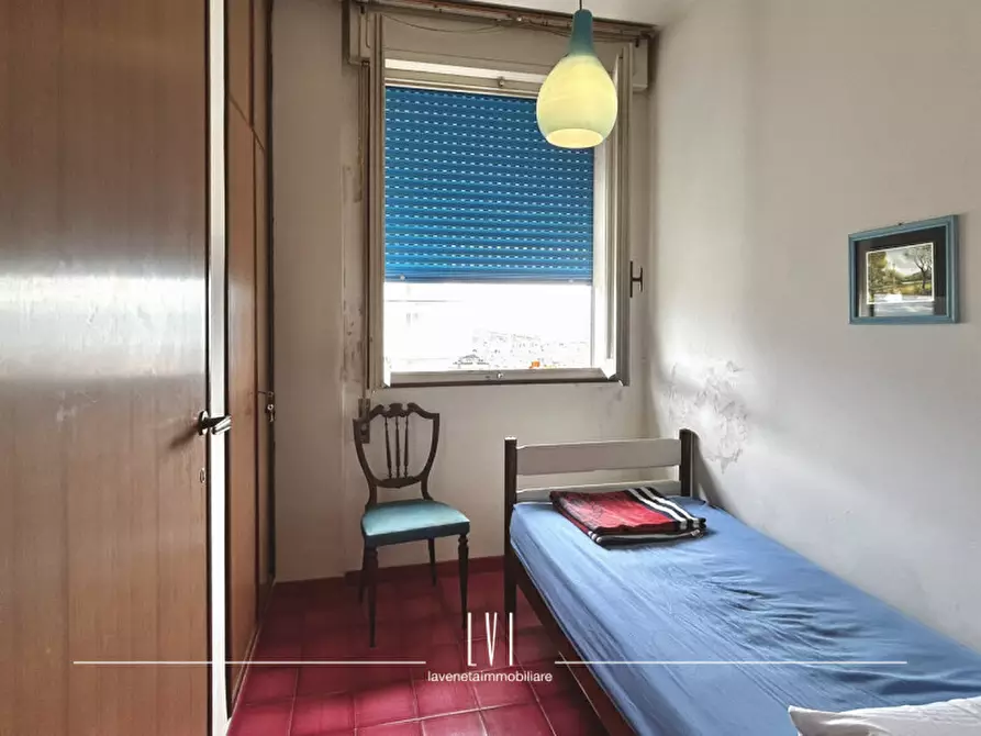 Immagine 18 di Appartamento in vendita  in via Andrea Bafile 9° accesso al mare n.14 a Jesolo