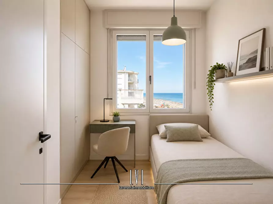 Immagine 28 di Appartamento in vendita  in via Andrea Bafile 9° accesso al mare n.14 a Jesolo