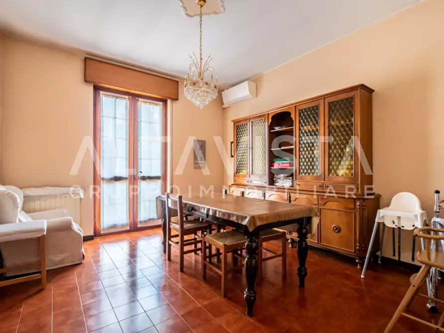 Immagine 17 di Villa in vendita  in Via avogradro a Rezzato