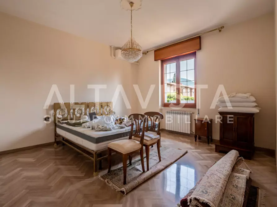 Immagine 30 di Villa in vendita  in Via avogradro a Rezzato