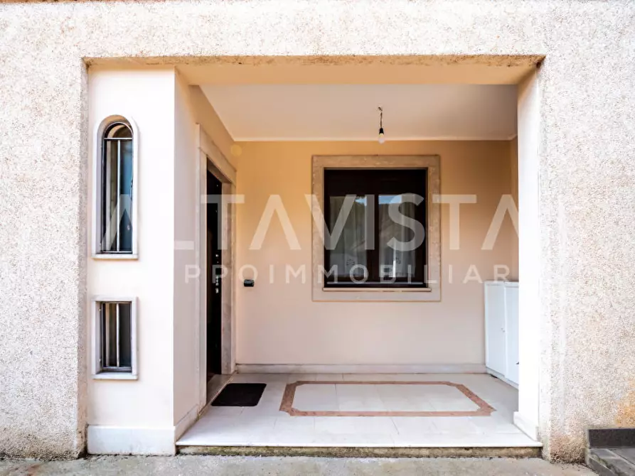 Immagine 32 di Villa in vendita  in Via avogradro a Rezzato