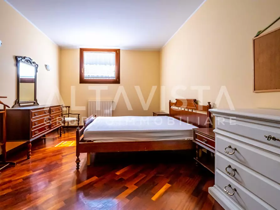 Immagine 51 di Villa in vendita  in Via avogradro a Rezzato