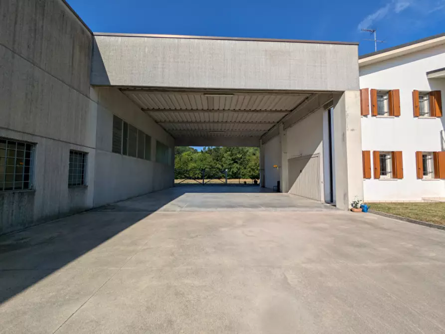 Immagine 25 di Capannone industriale in vendita  in Lugo di Vicenza Via Martiri Della Libertà a Lugo Di Vicenza
