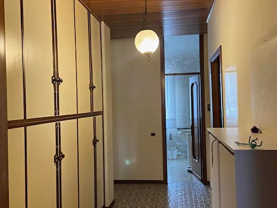 Immagine 30 di Villa in affitto  a Padova