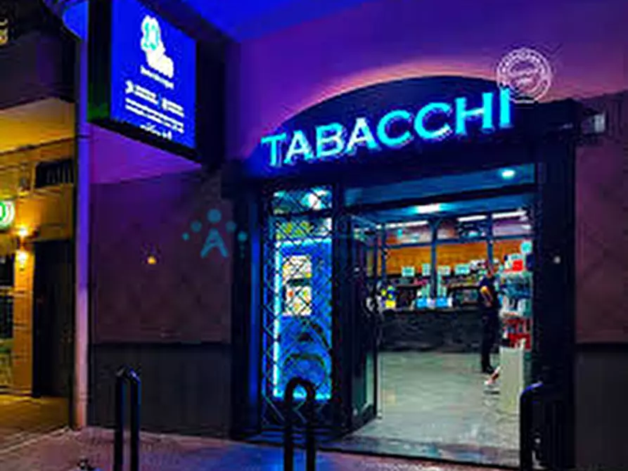 Immagine 1 di Attività commerciale in vendita  in Viale Trieste 95 a Vicenza