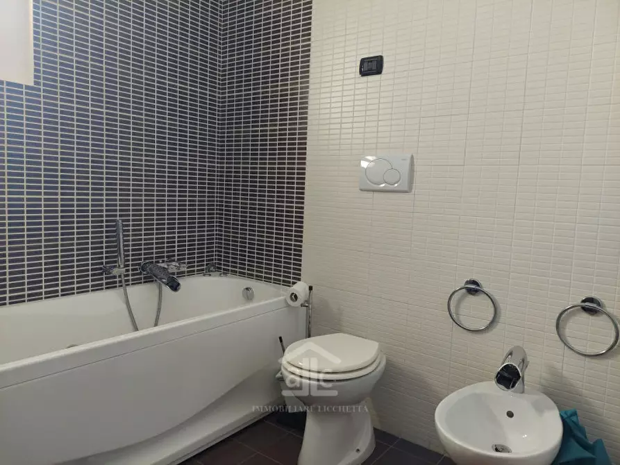 Immagine 12 di Appartamento in vendita  in VIA LIZZANELLO, 31 a Cavallino