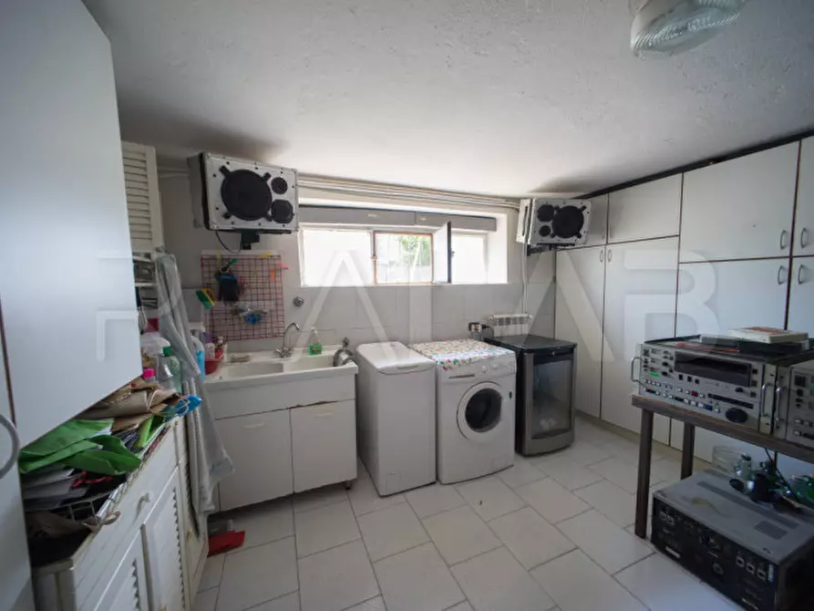 Immagine 4 di Villa in vendita  in Via San Giovanni Bosco 15 a Lambrugo