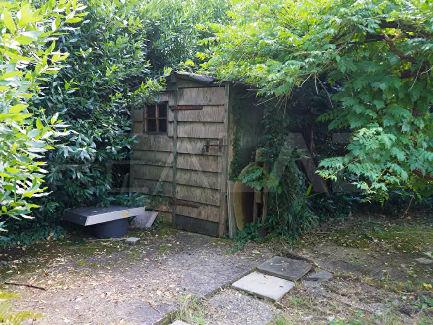 Immagine 38 di Villa in vendita  in Via San Giovanni Bosco 15 a Lambrugo