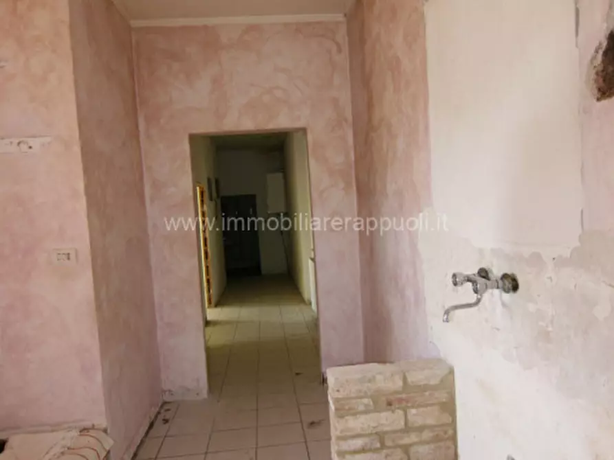 Immagine 25 di Casa indipendente in vendita  a Torrita Di Siena