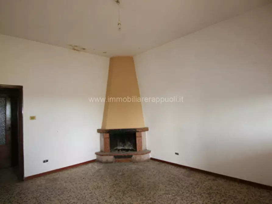 Immagine 35 di Casa indipendente in vendita  a Torrita Di Siena