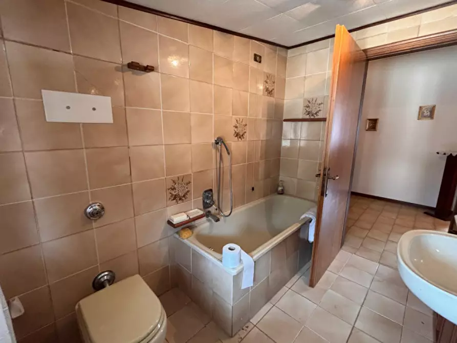 Immagine 12 di Appartamento in vendita  in Via Cesare Battisti a Badia Calavena