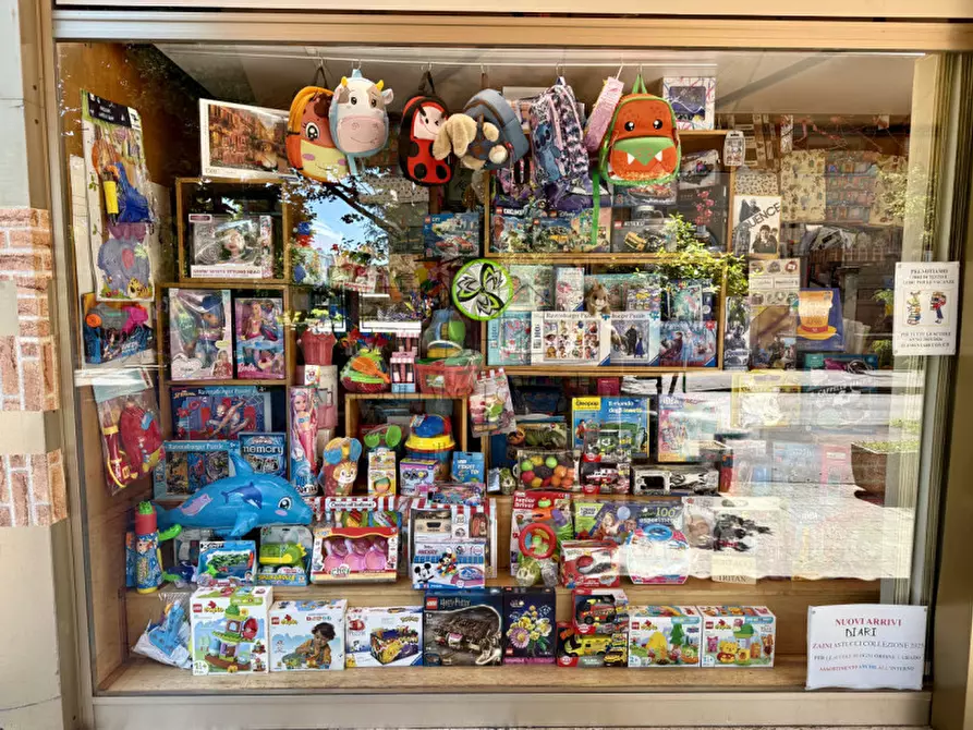 Immagine 3 di Attività commerciale in vendita  a Padova