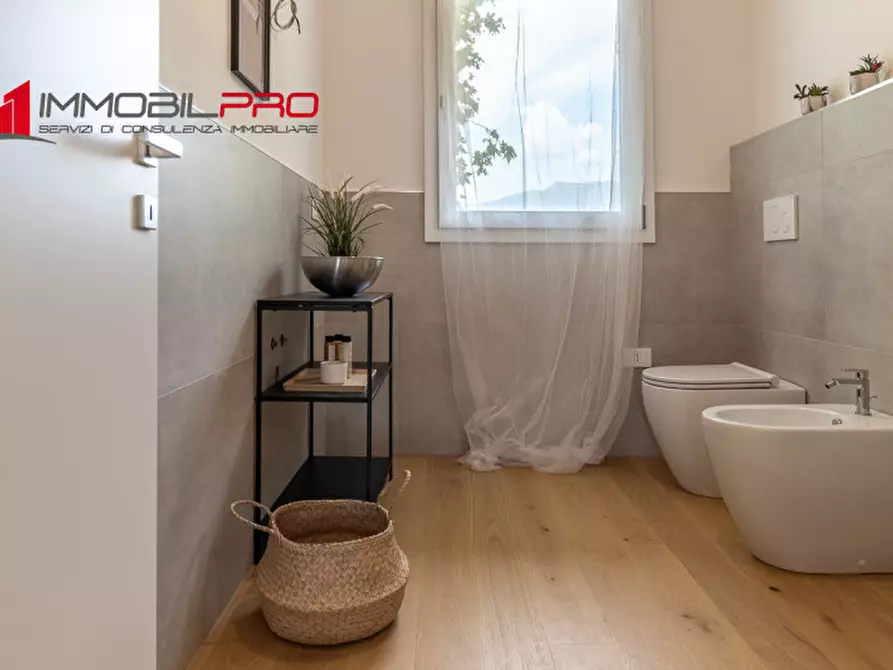 Immagine 7 di Appartamento in vendita  in Viale Ungheria, 44 a Thiene