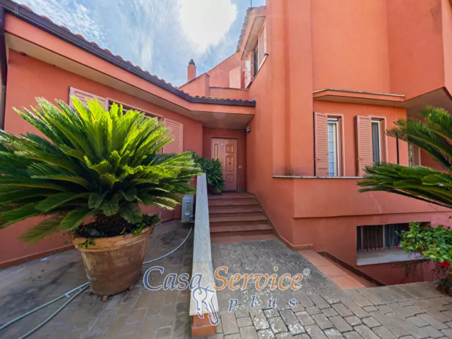 Immagine 6 di Villa in vendita  in Via Giuseppe Garibaldi a Alezio