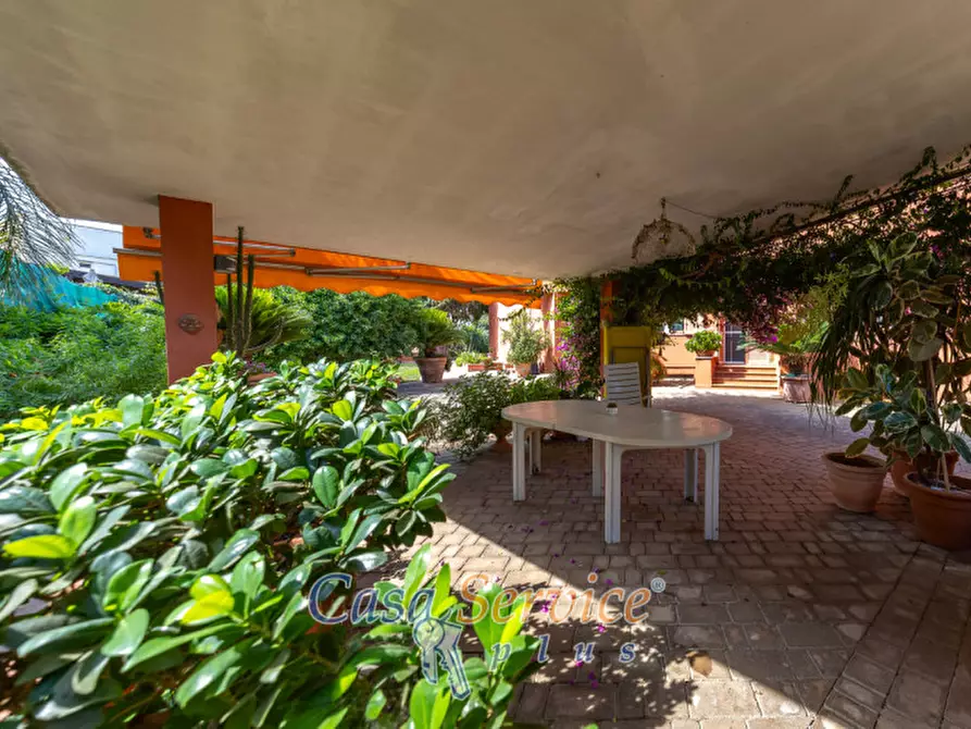 Immagine 9 di Villa in vendita  in Via Giuseppe Garibaldi a Alezio