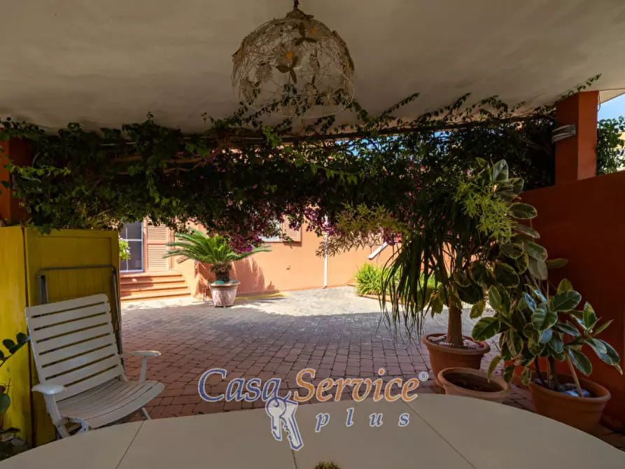 Immagine 10 di Villa in vendita  in Via Giuseppe Garibaldi a Alezio