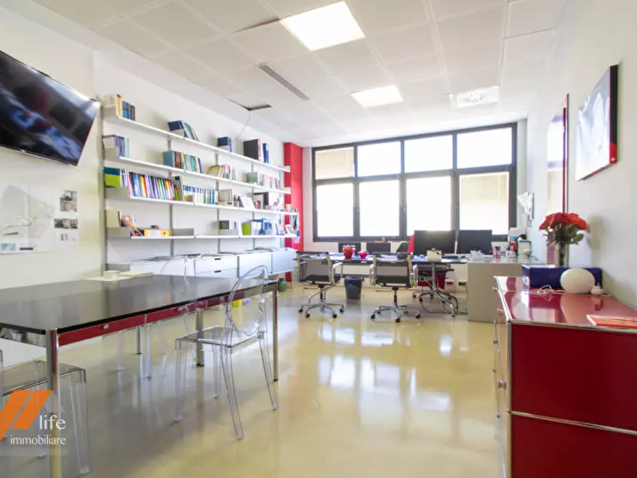 Immagine 4 di Laboratorio in vendita  in via del progresso a Monticello Conte Otto