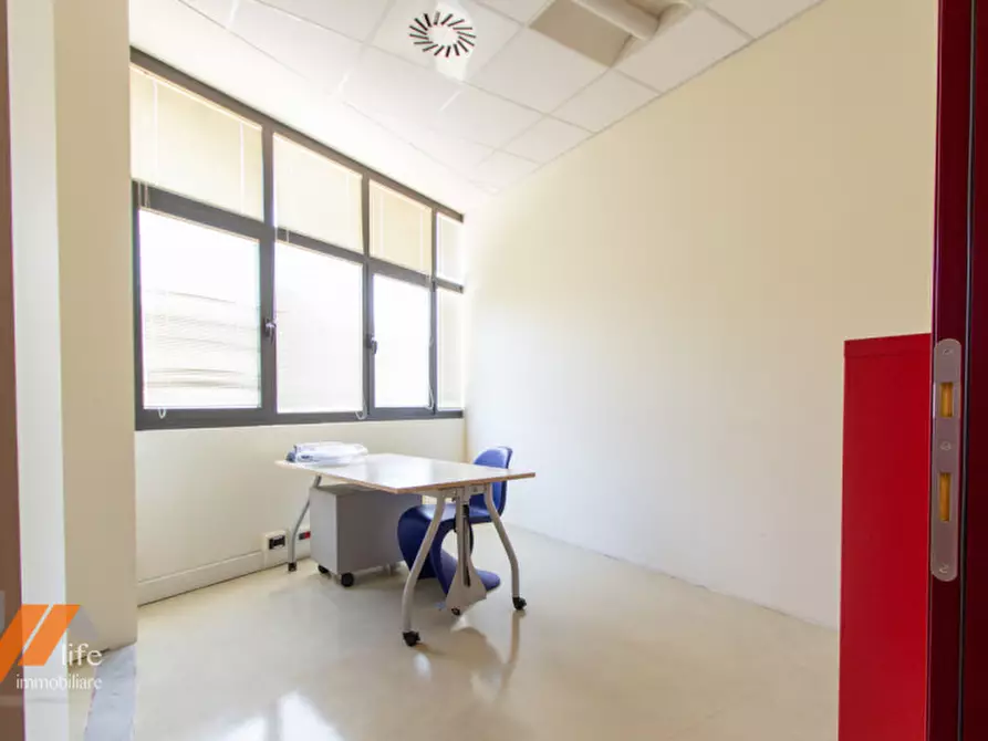 Immagine 26 di Laboratorio in vendita  in via del progresso a Monticello Conte Otto