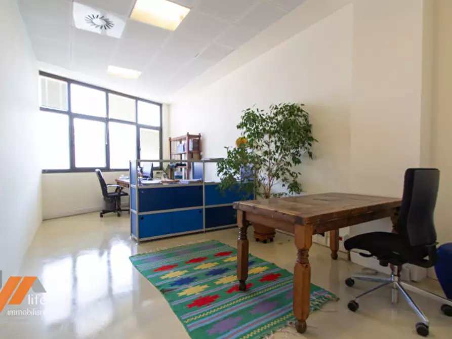 Immagine 30 di Laboratorio in vendita  in via del progresso a Monticello Conte Otto