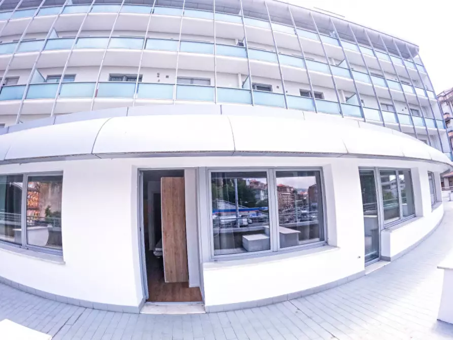 Immagine 4 di Camera in vendita  in Via XXV Aprile 2 a Ancona