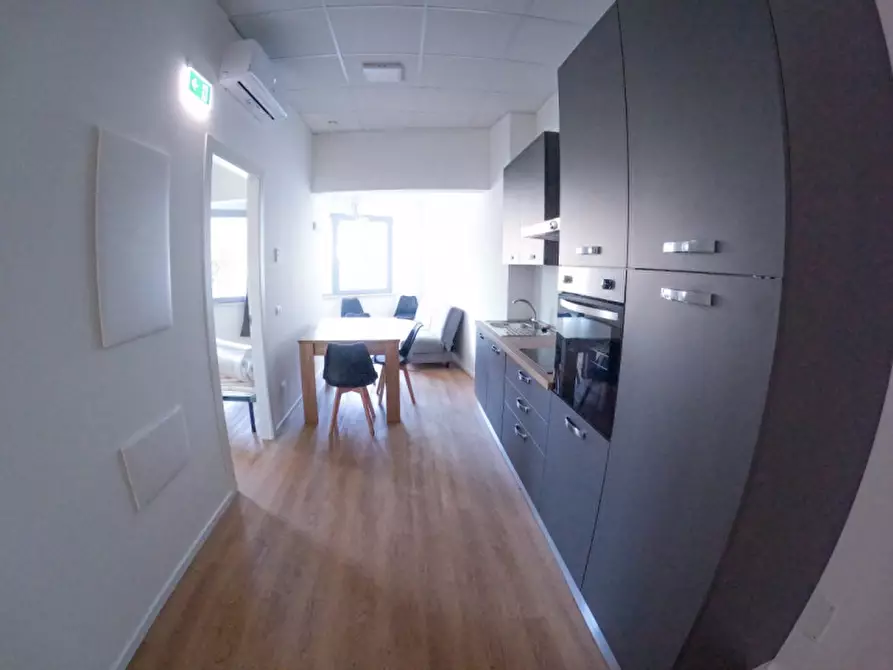 Immagine 16 di Camera in vendita  in Via XXV Aprile 2 a Ancona