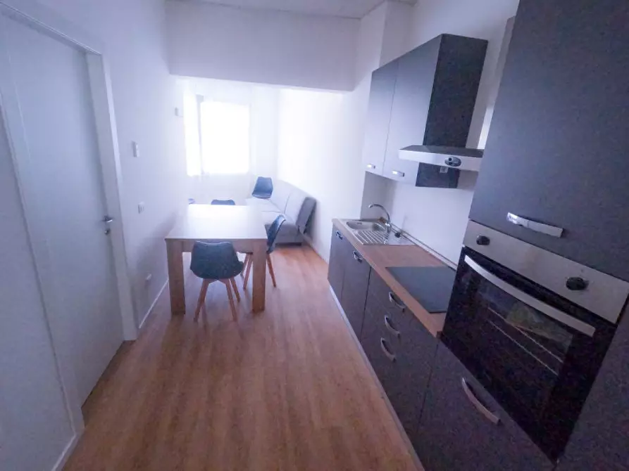 Immagine 17 di Camera in vendita  in Via XXV Aprile 2 a Ancona