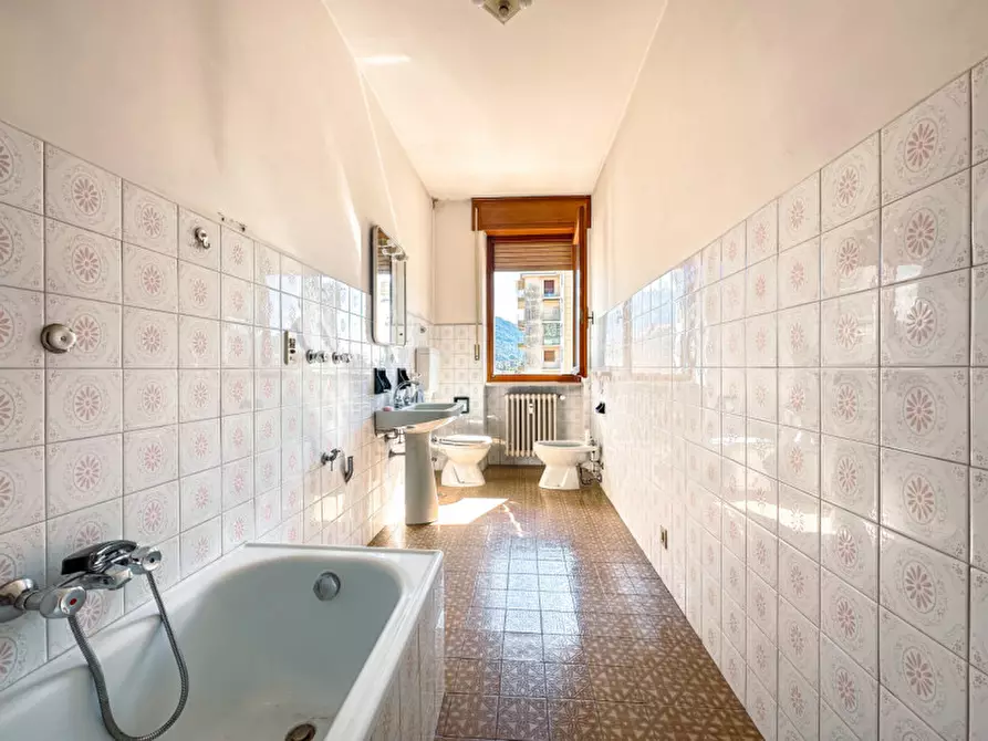 Immagine 11 di Appartamento in vendita  in VIA DUCA D'AOSTA 4 a Borgosesia