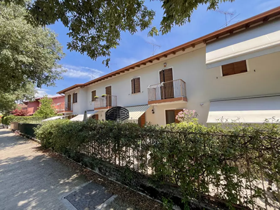 Immagine 13 di Villetta a schiera in vendita  in via s. martino a Montichiari