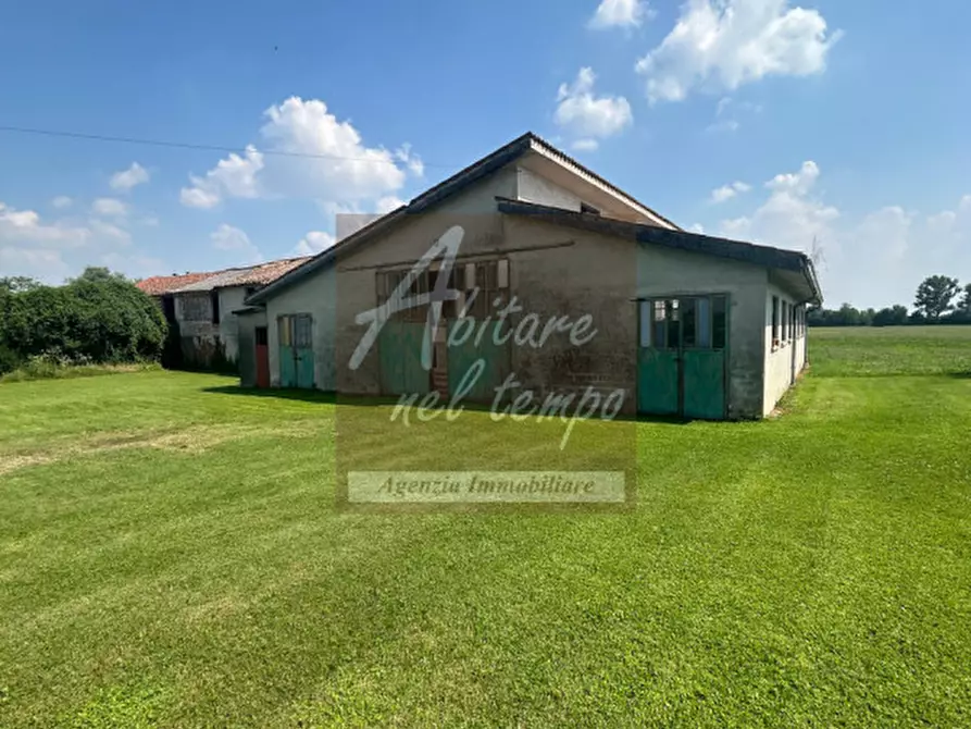 Immagine 5 di Rustico / casale in vendita  in Via Borghetto II a Piazzola Sul Brenta
