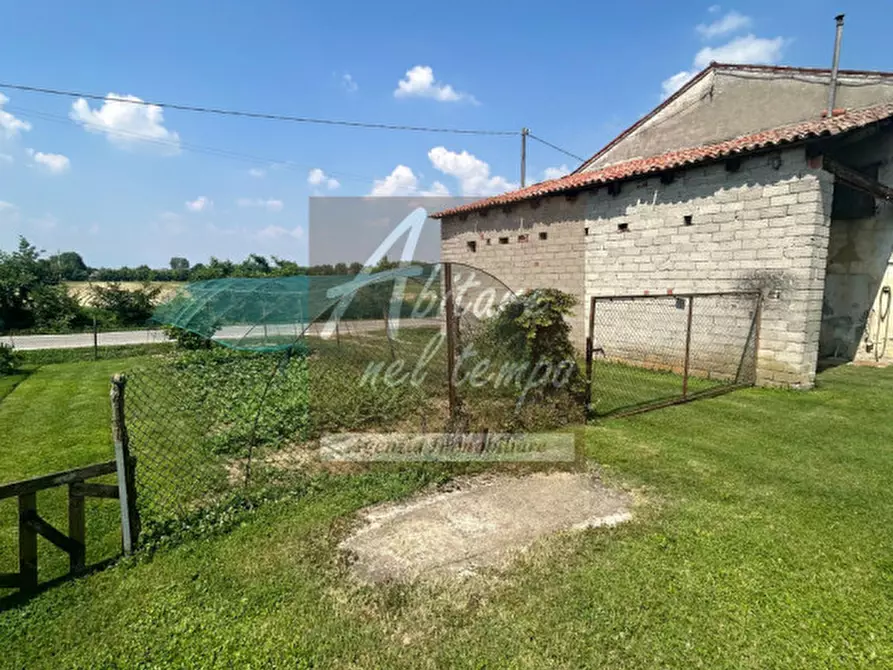 Immagine 11 di Rustico / casale in vendita  in Via Borghetto II a Piazzola Sul Brenta