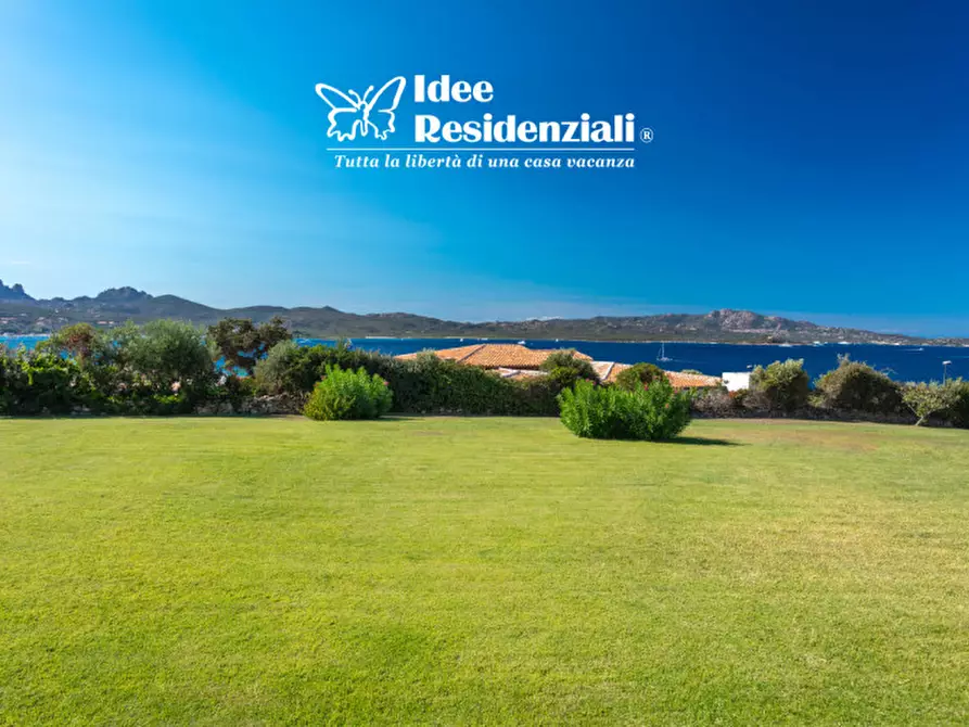 Immagine 6 di Appartamento in vendita  in via punta lada a Olbia