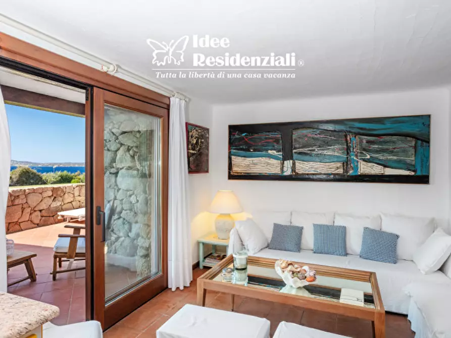 Immagine 16 di Appartamento in vendita  in via punta lada a Olbia