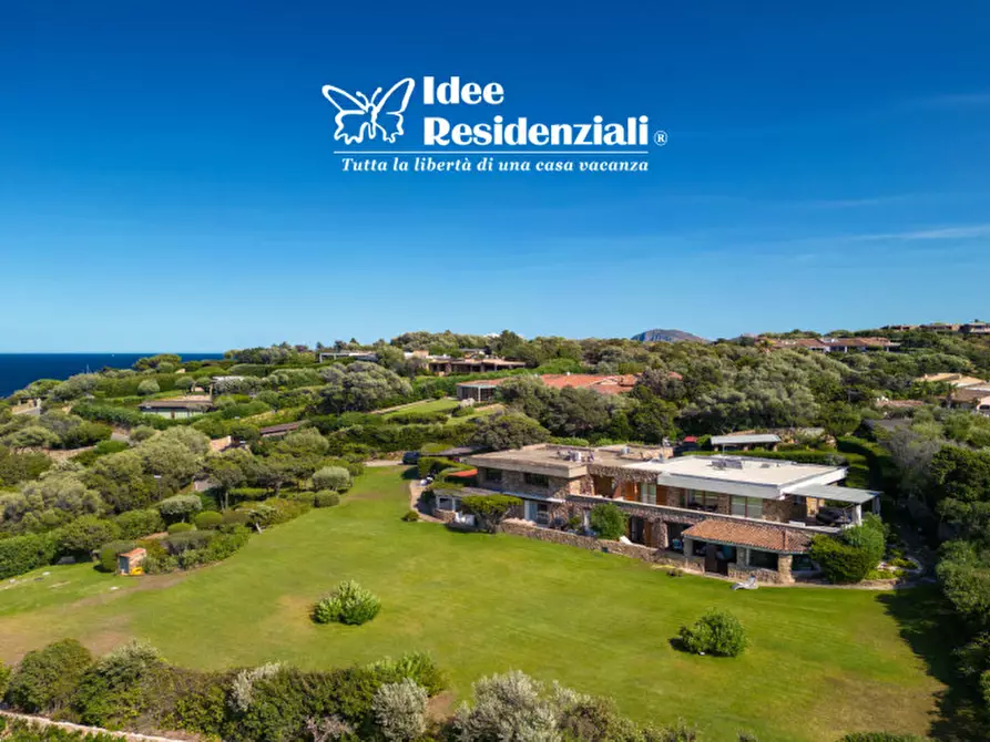 Immagine 30 di Appartamento in vendita  in via punta lada a Olbia