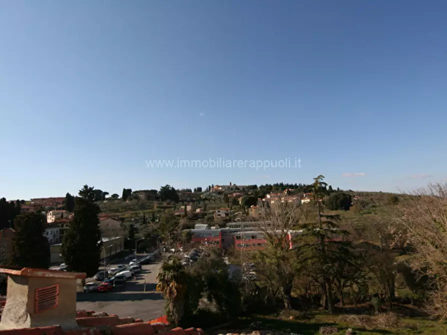 Immagine 13 di Appartamento in vendita  a Sinalunga