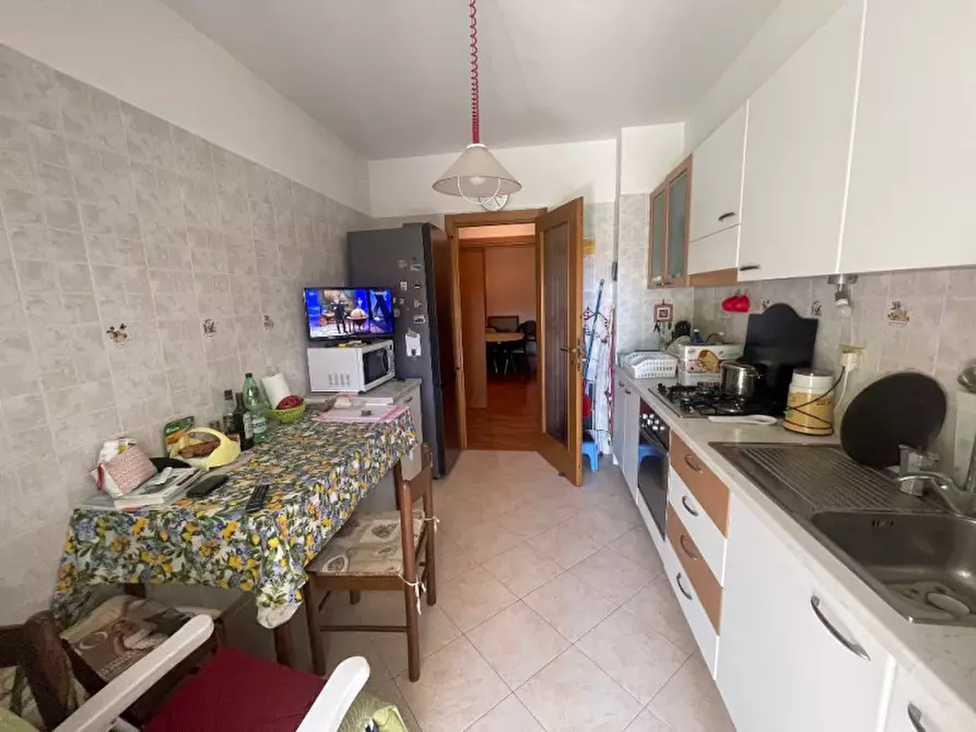 Immagine 2 di Appartamento in vendita  a Senigallia