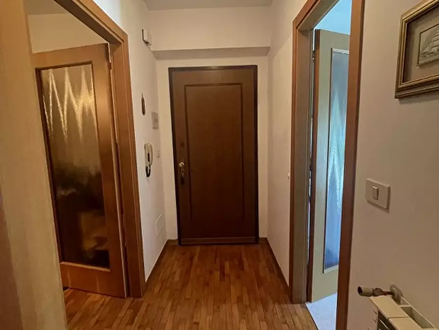 Immagine 7 di Appartamento in vendita  a Senigallia